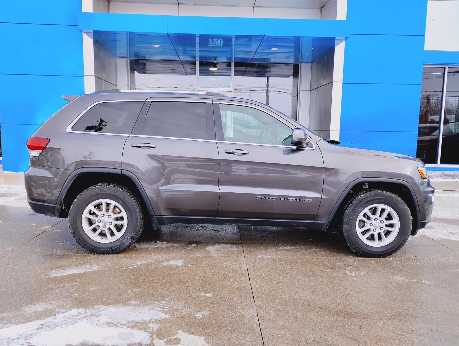 Used 2020 Jeep Grand Cherokee Laredo image 33