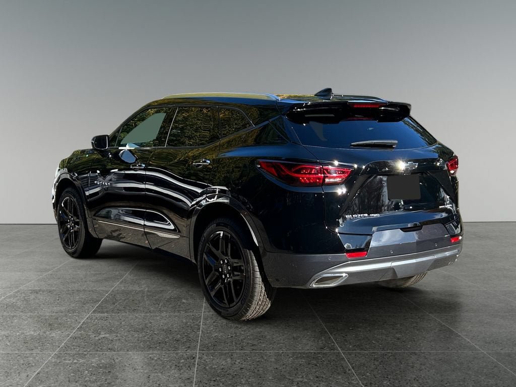 New 2025 Chevrolet Blazer Premier w/ Driver Confidence II Package AWD/4WD image 5