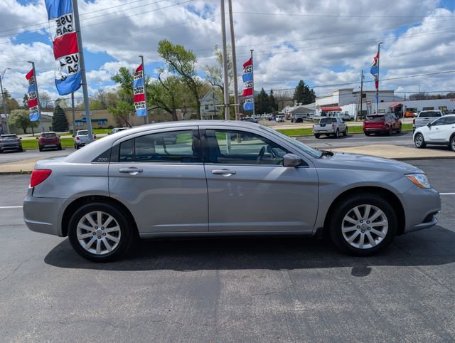 Used 2013 Chrysler 200 Touring w/ Cold Weather Group image 6