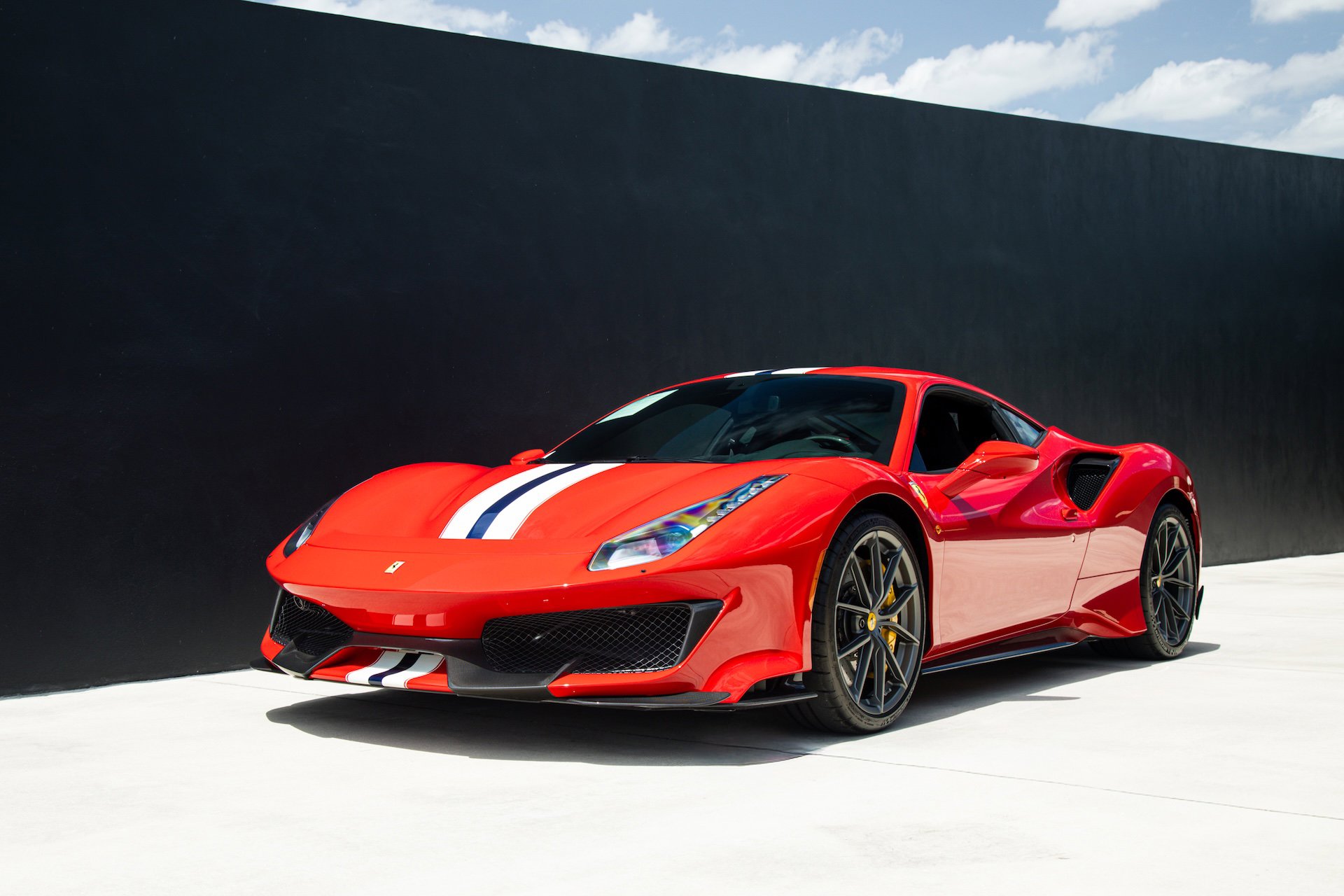 Certified 2020 Ferrari 488 Pista Coupe RWD image 15