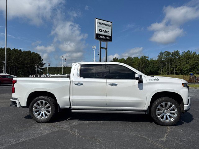 Used 2022 Chevrolet Silverado 1500 High Country w/ Technology Package image 2