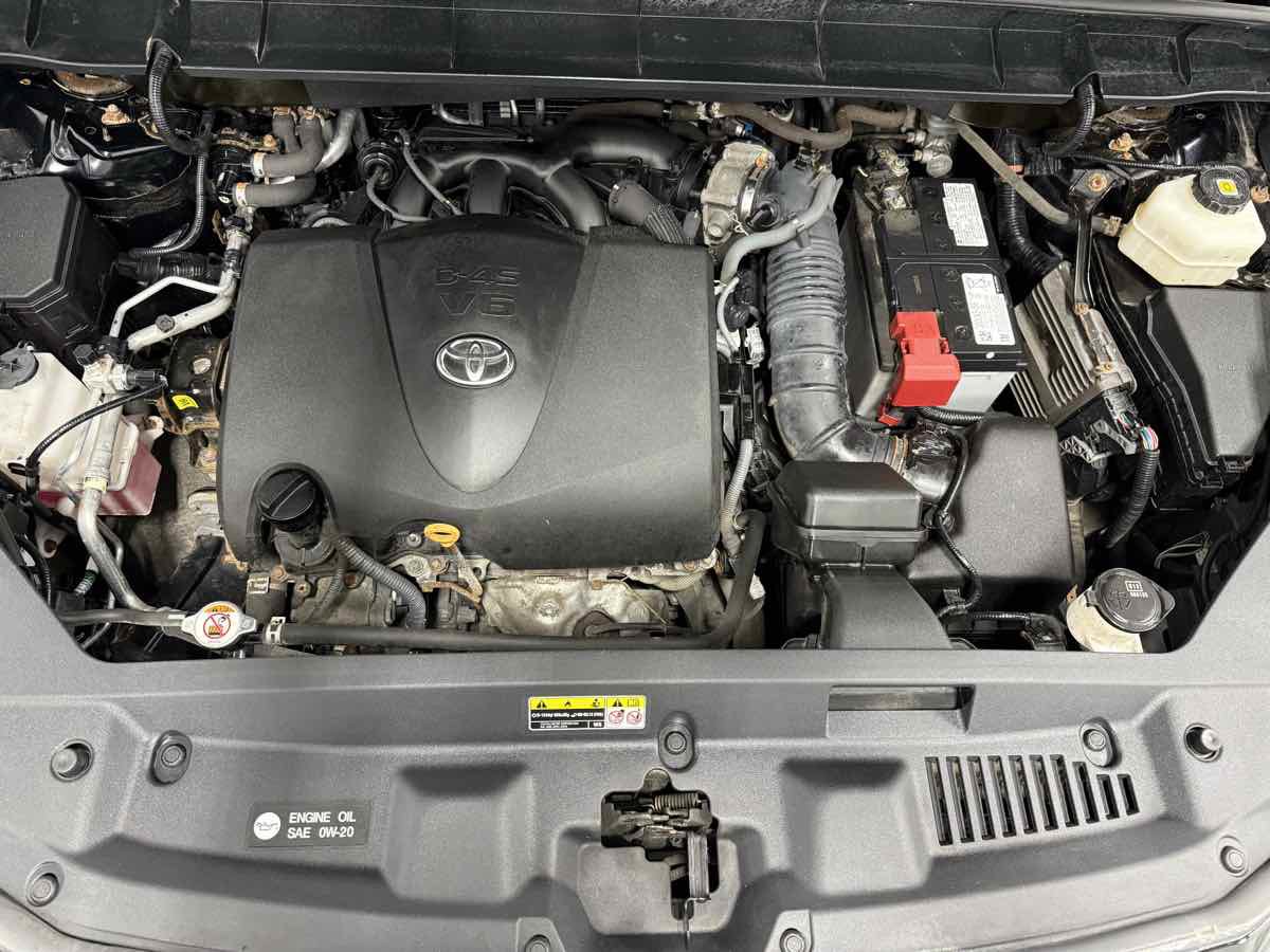 Used 2021 Toyota Highlander Limited image 33