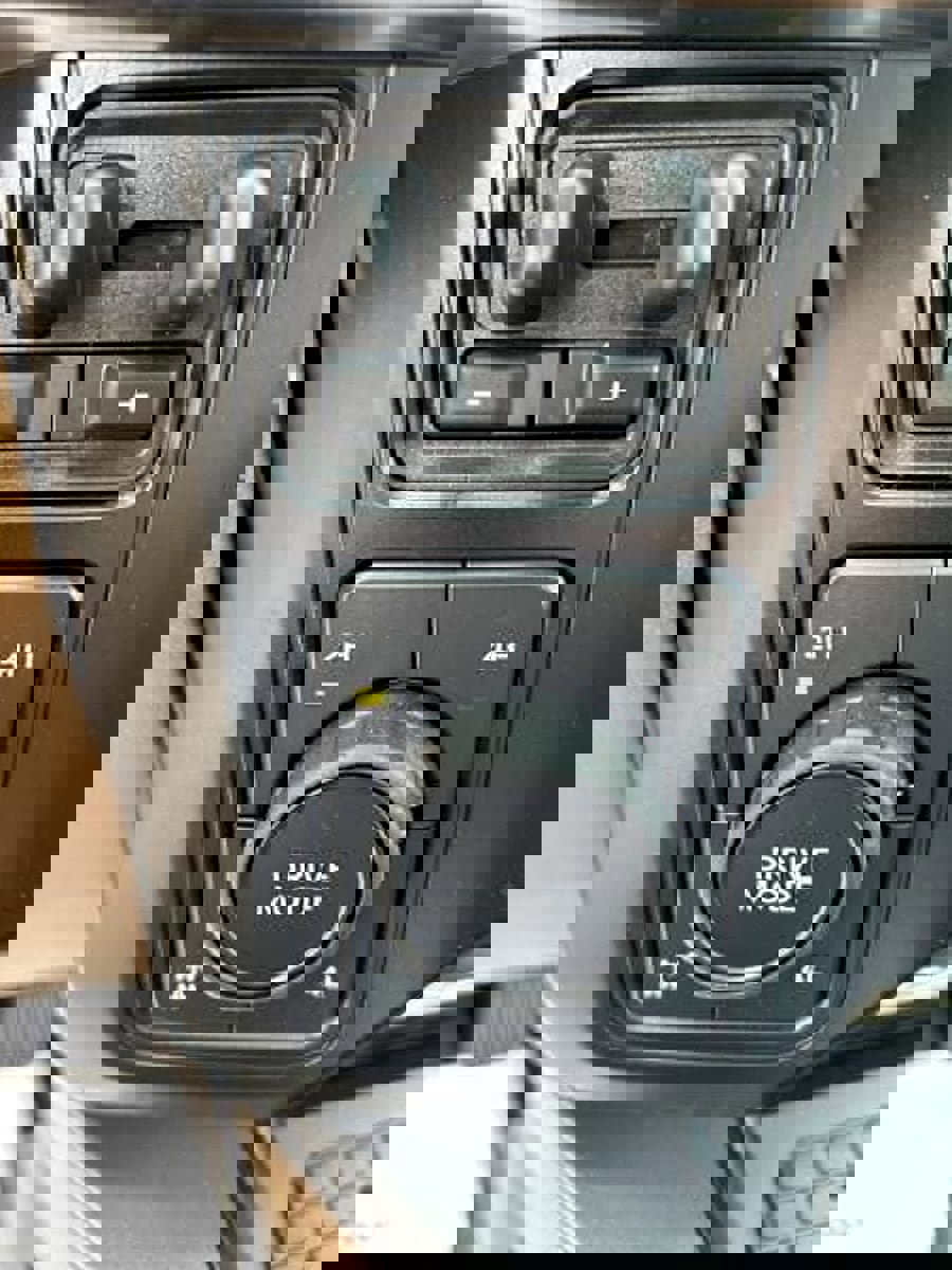 New 2024 Ford F250 Lariat w/ Lariat Ultimate Package image 24