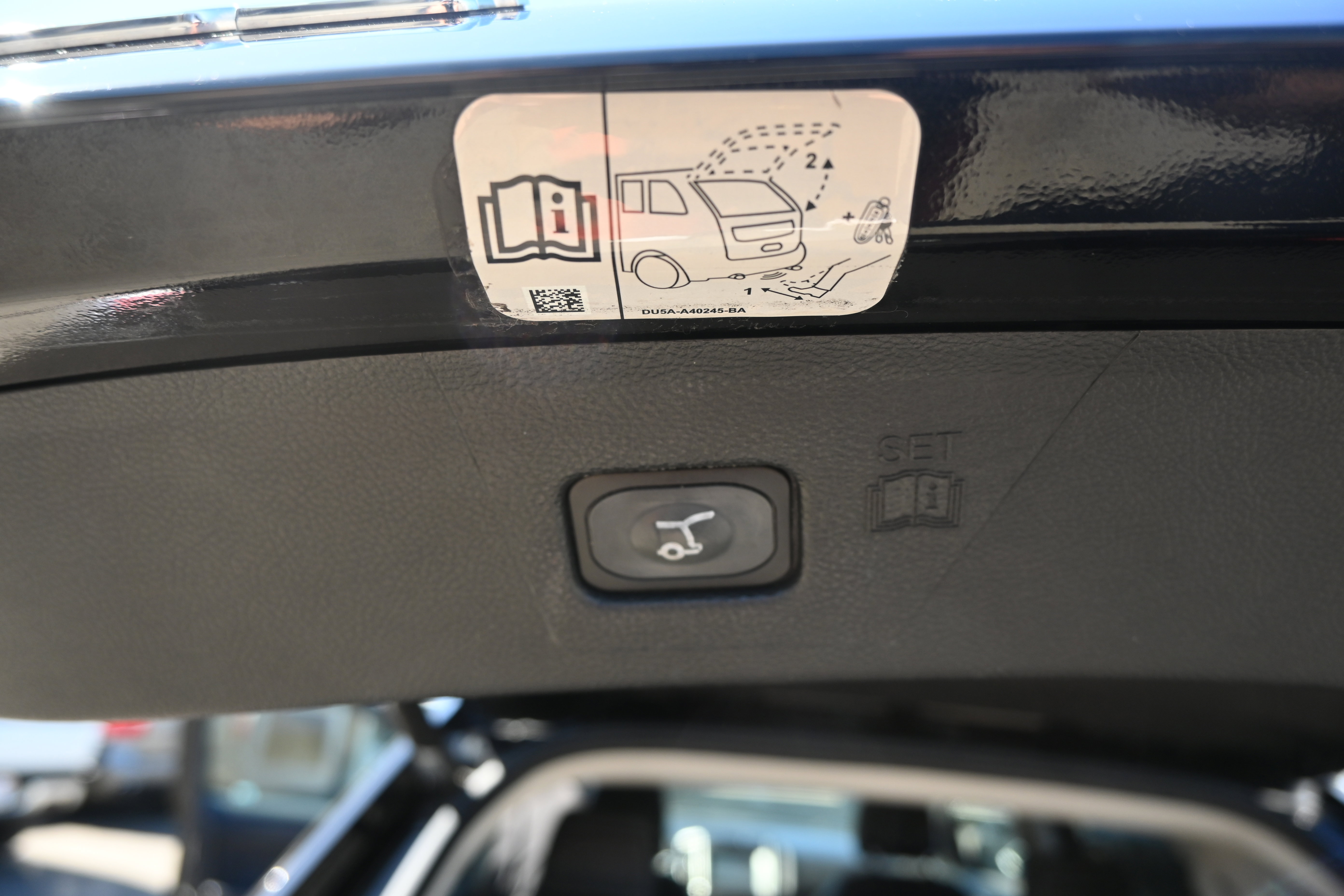 Used 2017 Ford Edge SEL w/ Equipment Group 201A image 31