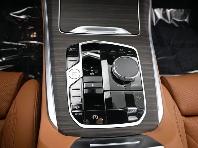 New 2026 BMW X5 xDrive50e image 14