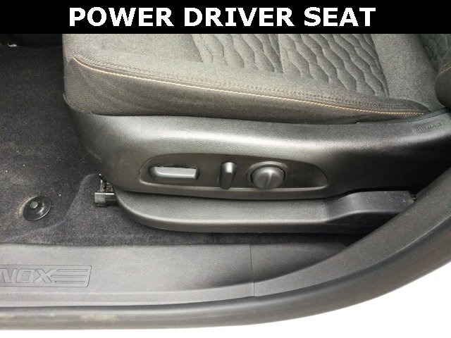 Used 2021 Chevrolet Equinox LT image 11