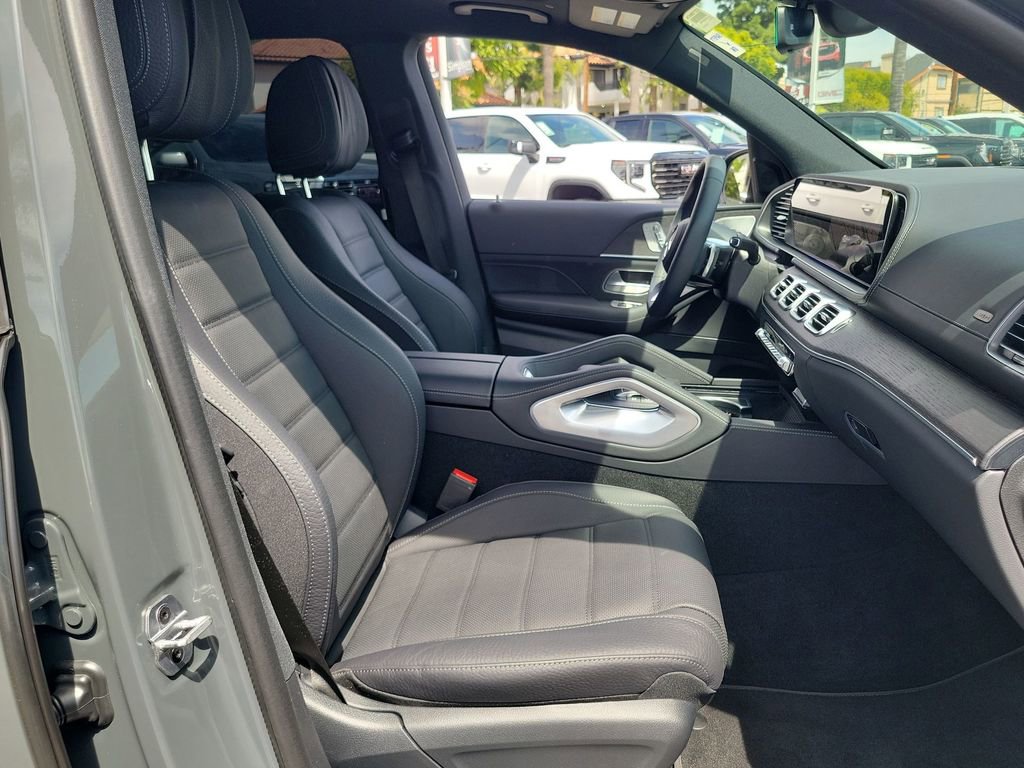 Used 2026 Mercedes-Benz GLS 450 4MATIC image 29