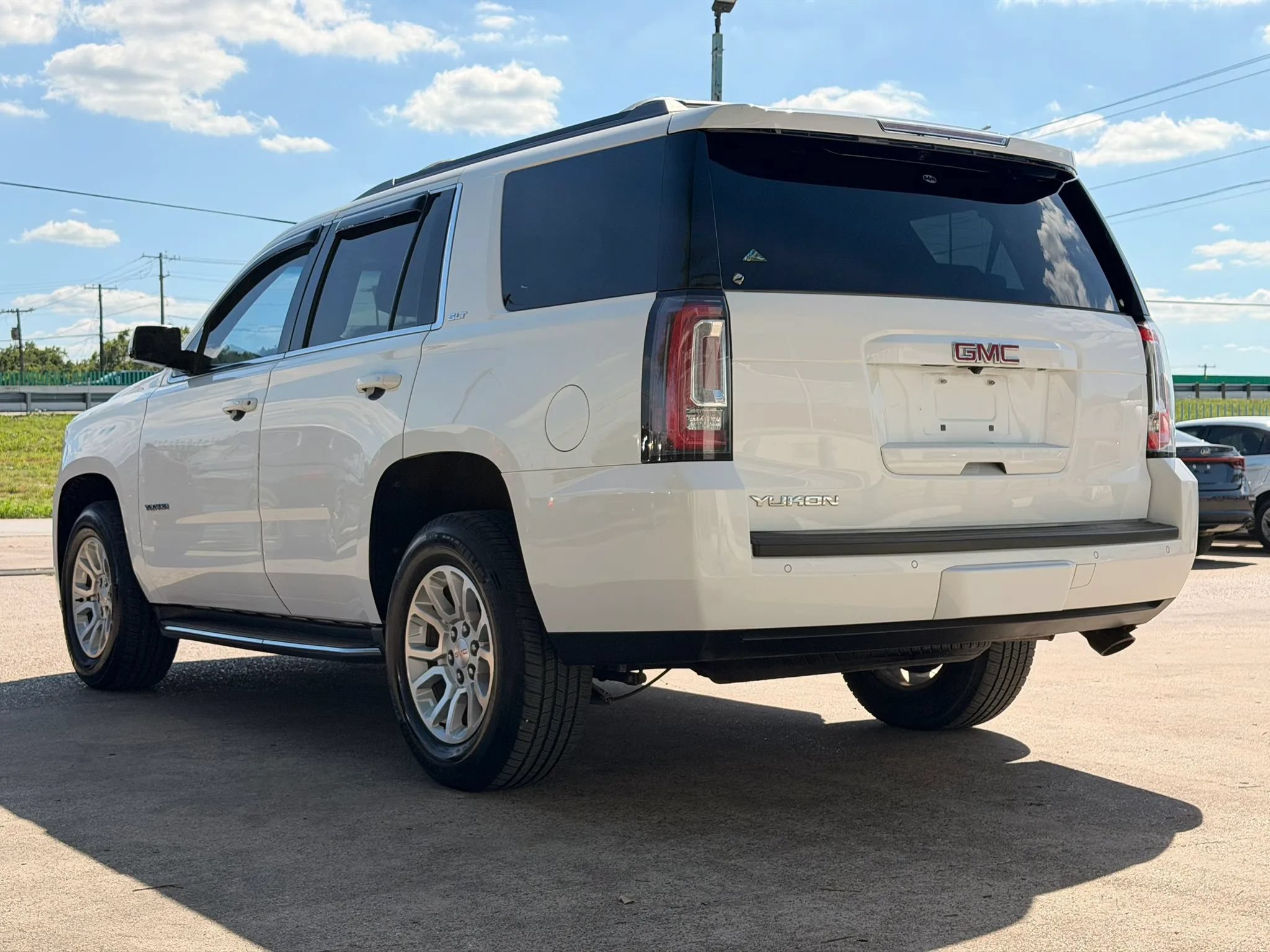 Used 2016 GMC Yukon SLT w/ HD Trailering Package RWD image 5