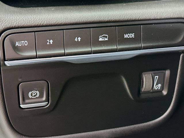 Used 2024 Cadillac Escalade ESV Luxury w/ LPO, Floor Liner Package image 11