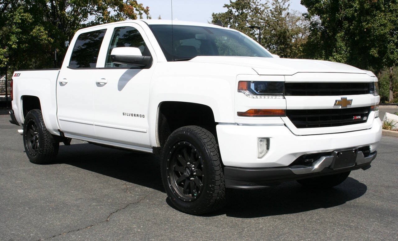 Used 2017 Chevrolet Silverado 1500 LT w/ All Star Edition AWD/4WD image 1