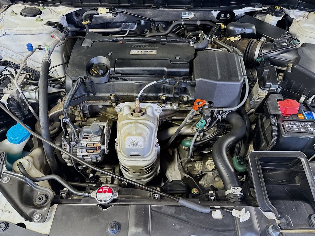 Used 2016 Honda Accord LX image 32
