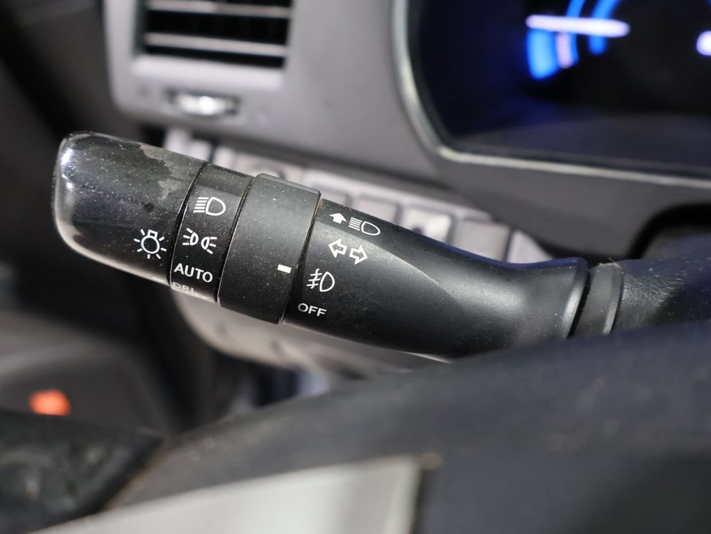 Used 2013 Toyota Highlander Limited AWD/4WD image 37