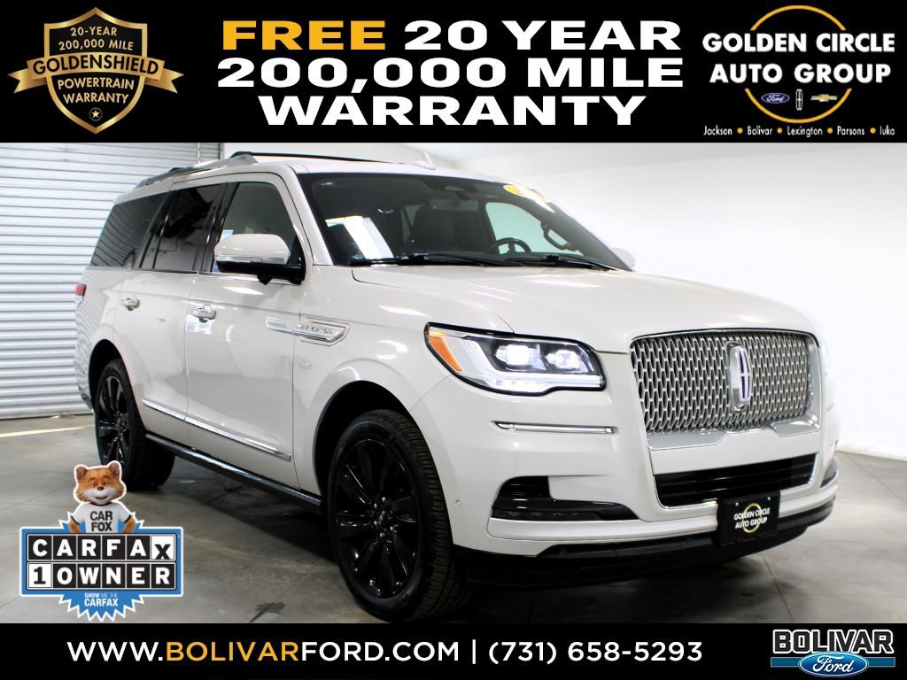 Used 2024 Lincoln Navigator Reserve image 1