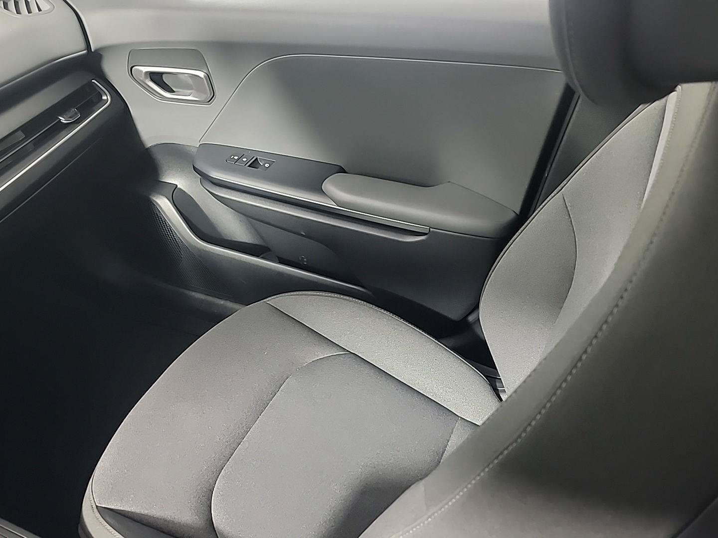 Certified 2025 Kia K4 FWD image 21