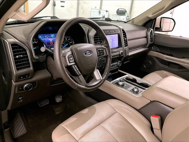 Used 2020 Ford Expedition Max XLT w/ Equipment Group 202A AWD/4WD image 12