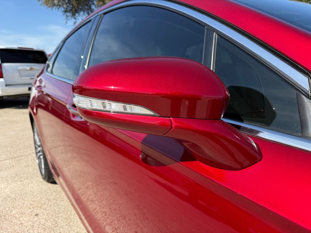Used 2018 Ford Fusion Energi Platinum FWD image 11