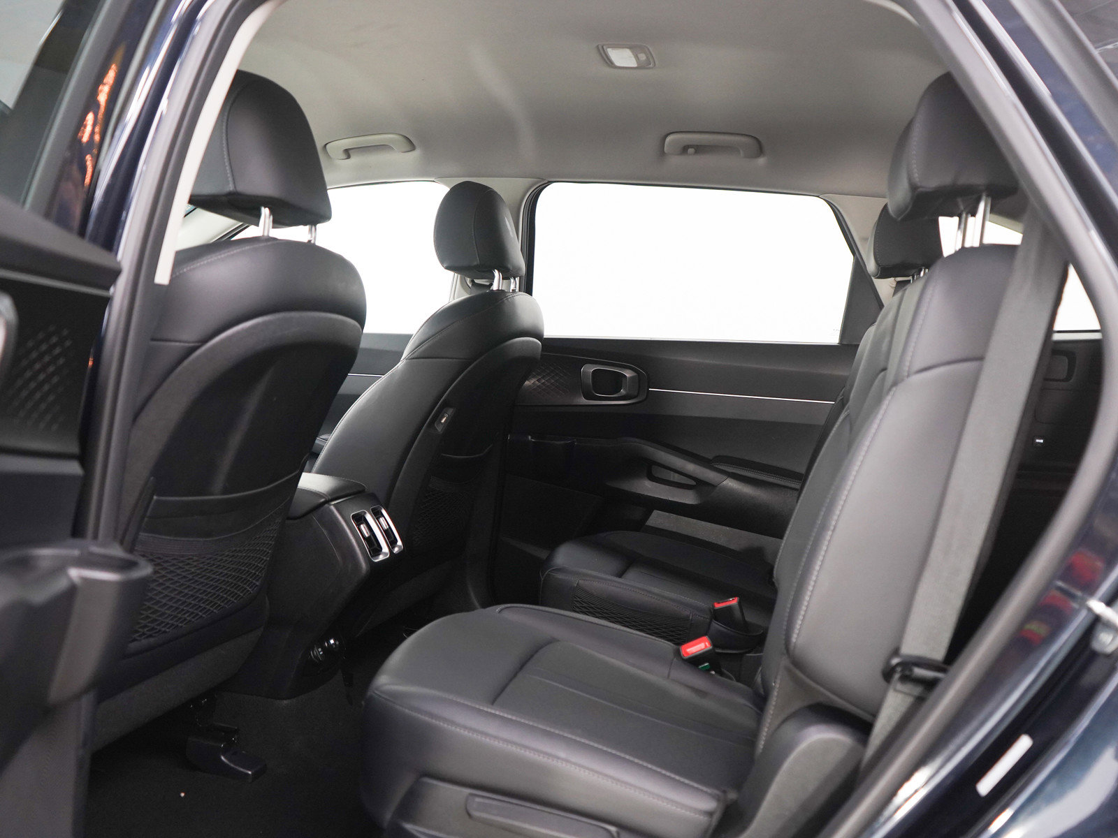 Used 2023 Kia Sorento EX AWD/4WD image 19