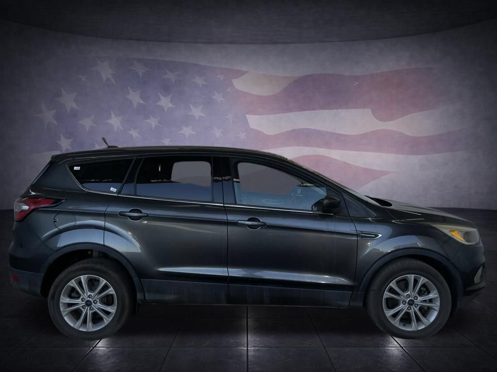 Used 2017 Ford Escape SE AWD/4WD image 6