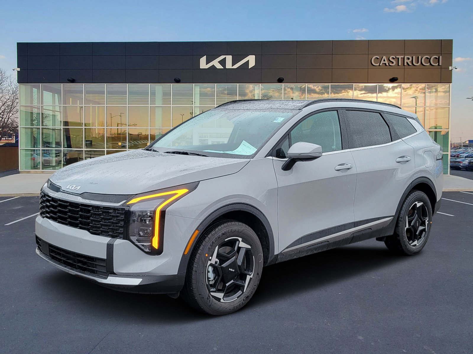 Used 2026 Kia Sportage EX w/ EX Panoramic Sunroof Package image 2