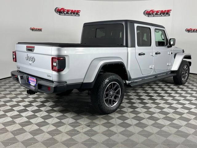 Used 2022 Jeep Gladiator Overland w/ Popular Equipment Package AWD/4WD image 3