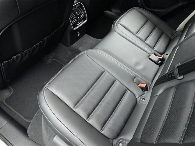 New 2026 Porsche Macan S image 15