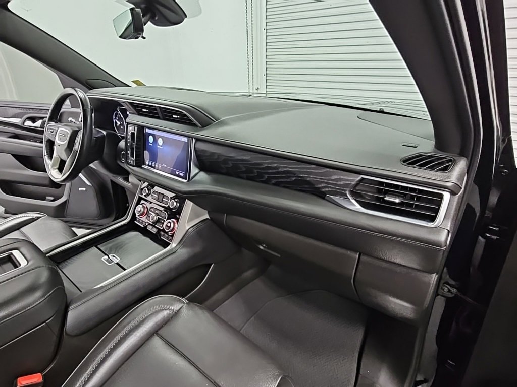 Used 2021 GMC Yukon XL Denali w/ Denali Premium Package image 45