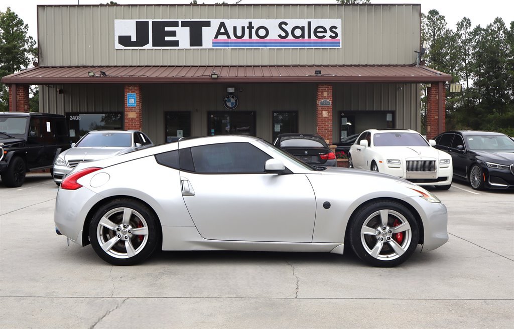 Used 2012 Nissan 370Z Coupe RWD image 8