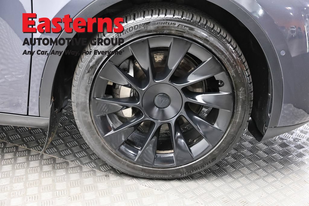 Used 2021 Tesla Model Y Long Range AWD/4WD image 25
