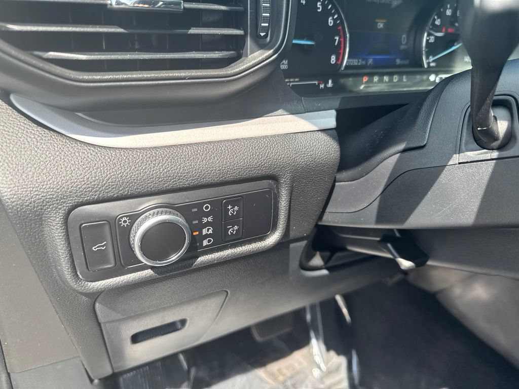 Used 2023 Ford Explorer XLT AWD/4WD image 13