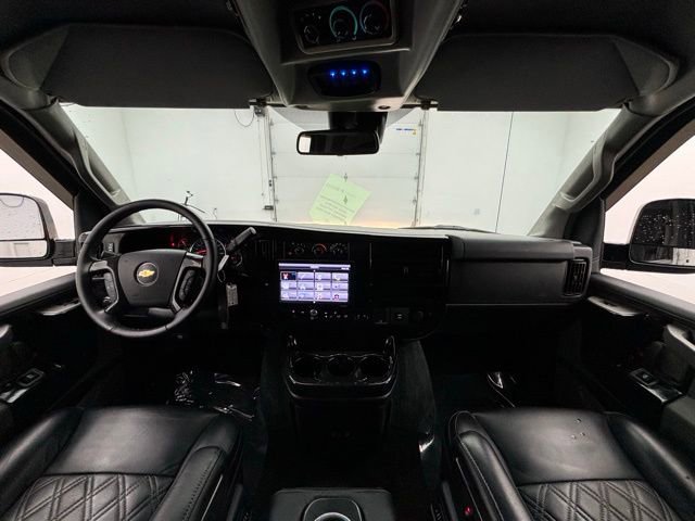 Used 2021 Chevrolet Express 2500 image 25