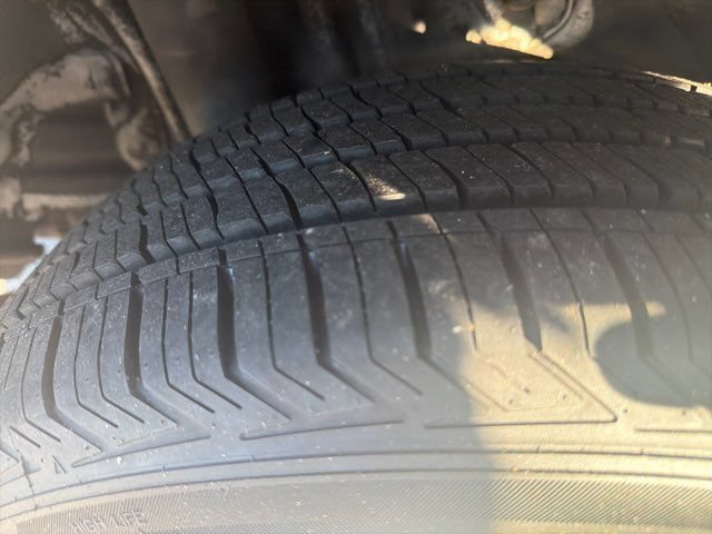 Used 2010 Toyota Sienna LE FWD image 32