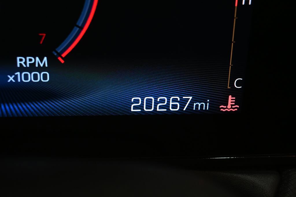 Used 2024 Chevrolet TrailBlazer RS w/ Convenience Package image 29