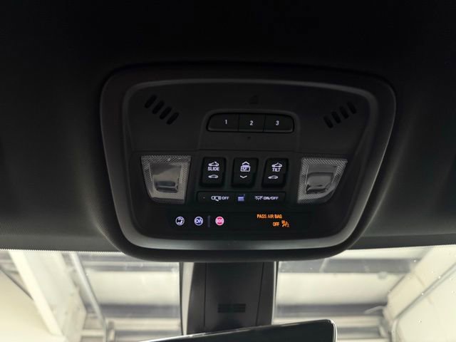 Certified 2023 Chevrolet Traverse RS w/ LPO, Floor Liner Package image 22