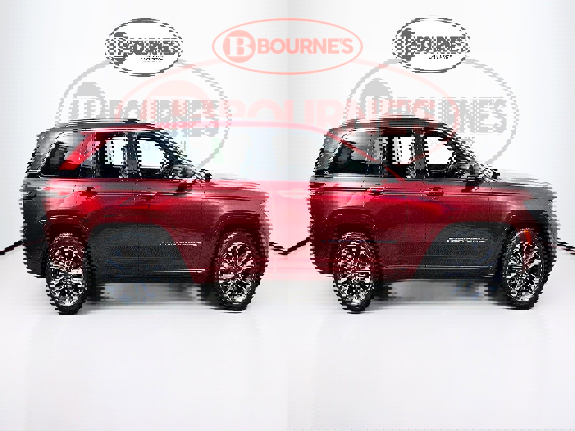 Used 2023 Jeep Grand Cherokee Overland w/ Advanced Protech Group III image 14