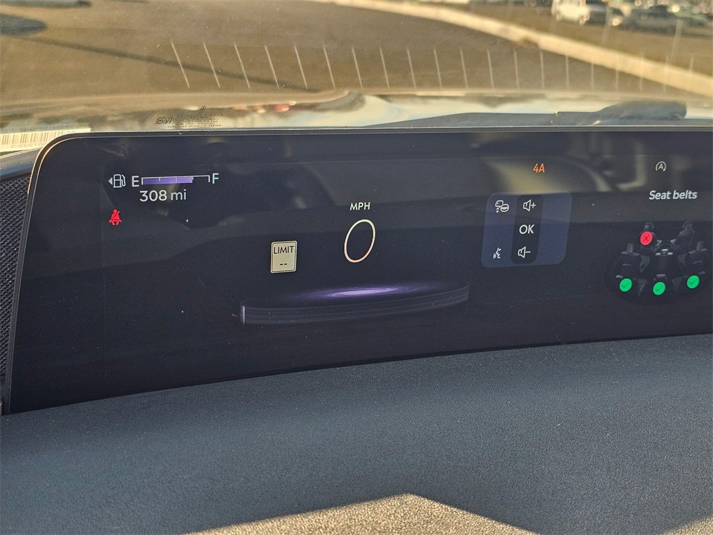 Used 2025 Lincoln Navigator L Reserve image 18