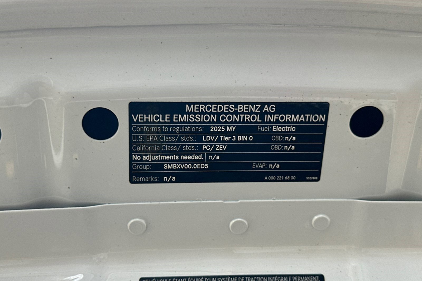 Used 2025 Mercedes-Benz EQB 300 4MATIC image 21