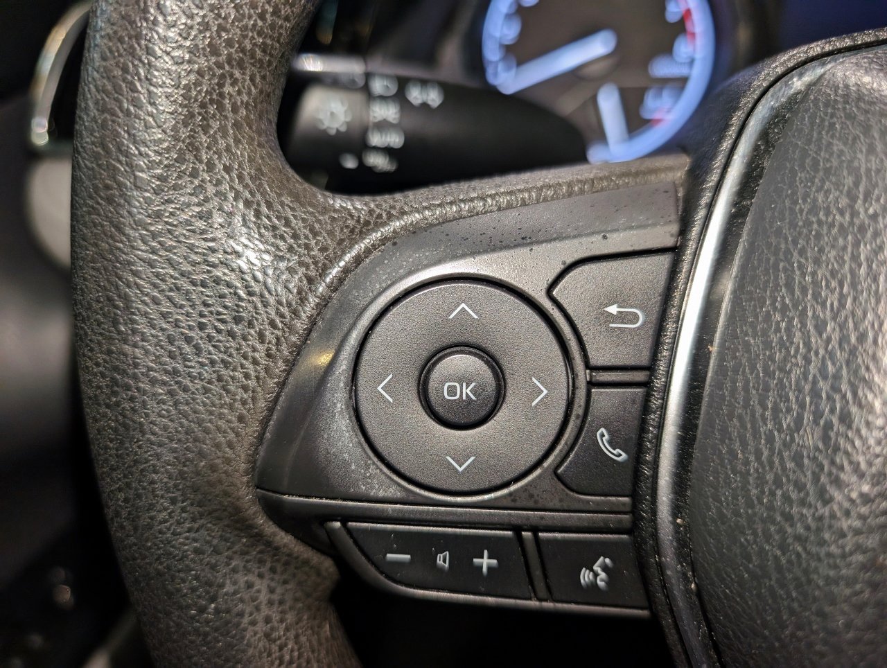 Used 2018 Toyota Camry LE image 40