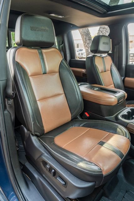 Used 2022 Chevrolet Silverado 3500 High Country image 45