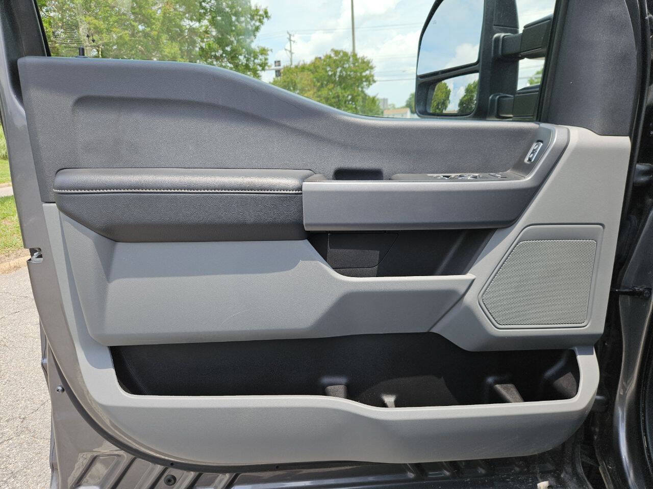 Used 2024 Ford F350 XLT AWD/4WD image 17