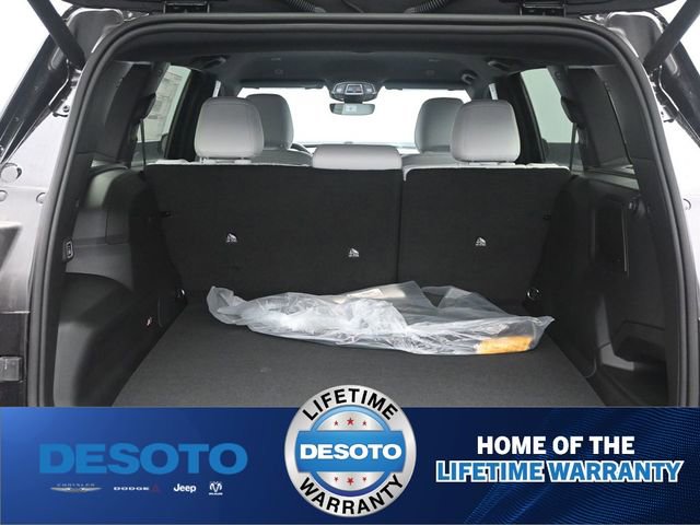 New 2026 Jeep Cherokee Limited image 17