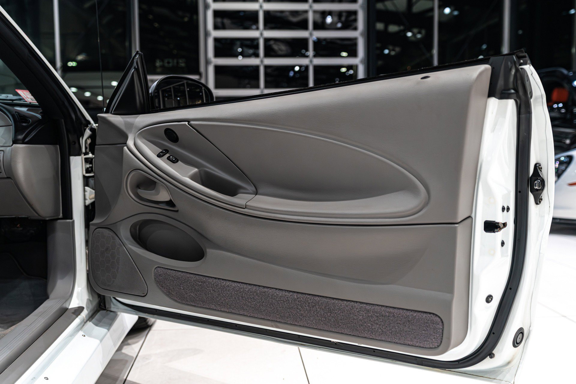 Used 1997 Ford Mustang Convertible image 30