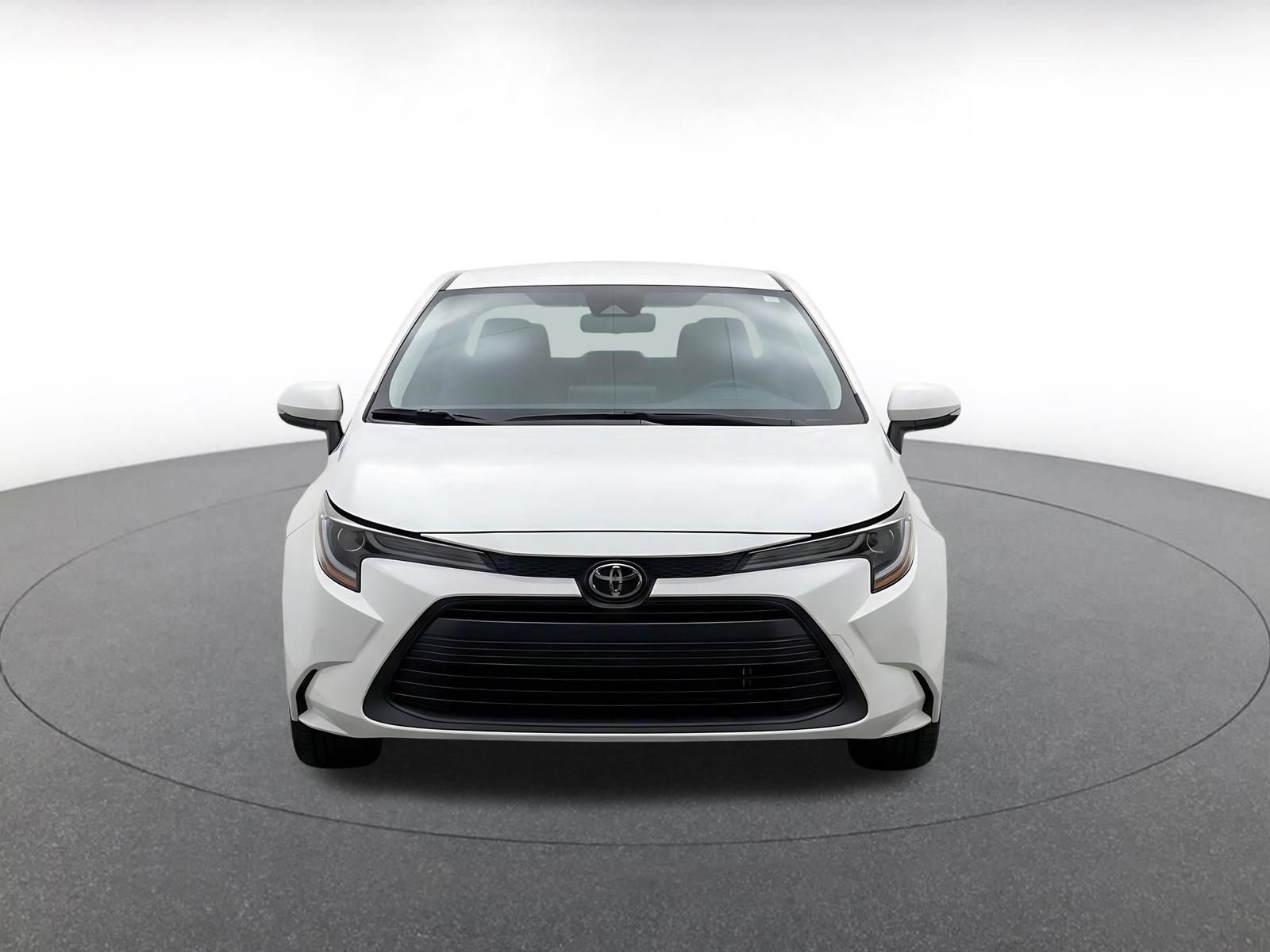 Used 2025 Toyota Corolla LE FWD video 2