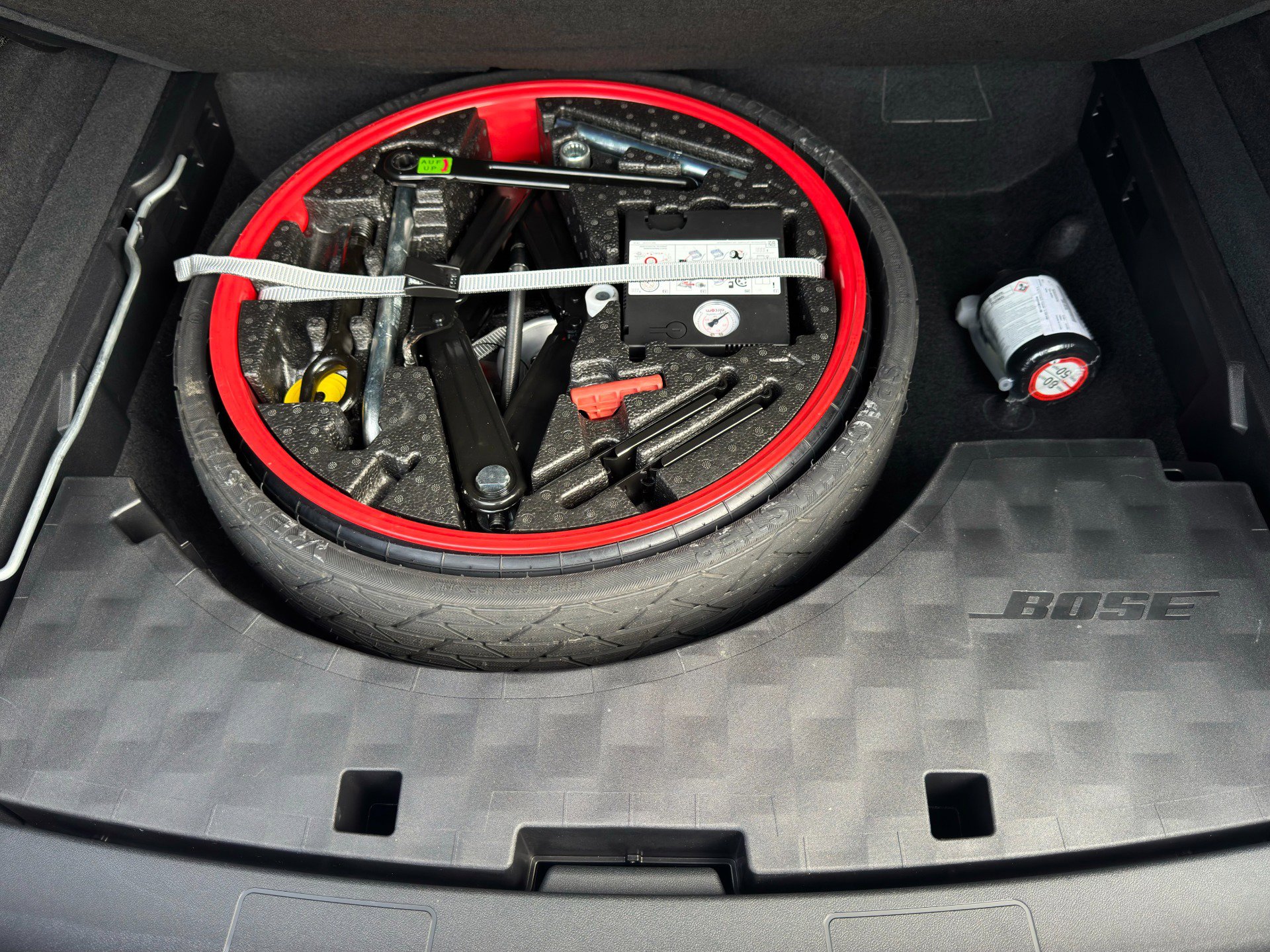 Used 2022 Porsche Cayenne GTS image 50