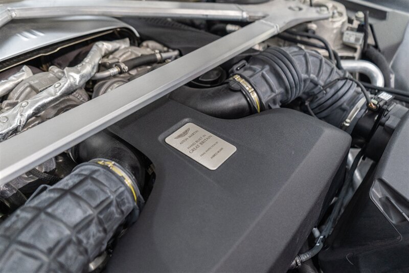 Used 2023 Aston Martin V8 Vantage Coupe RWD image 45
