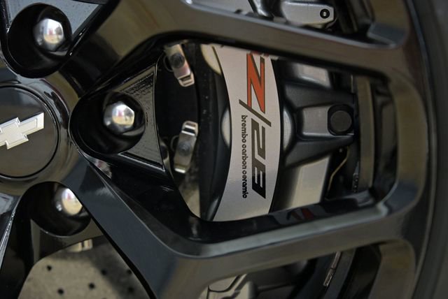 Used 2015 Chevrolet Camaro Z/28 RWD image 10