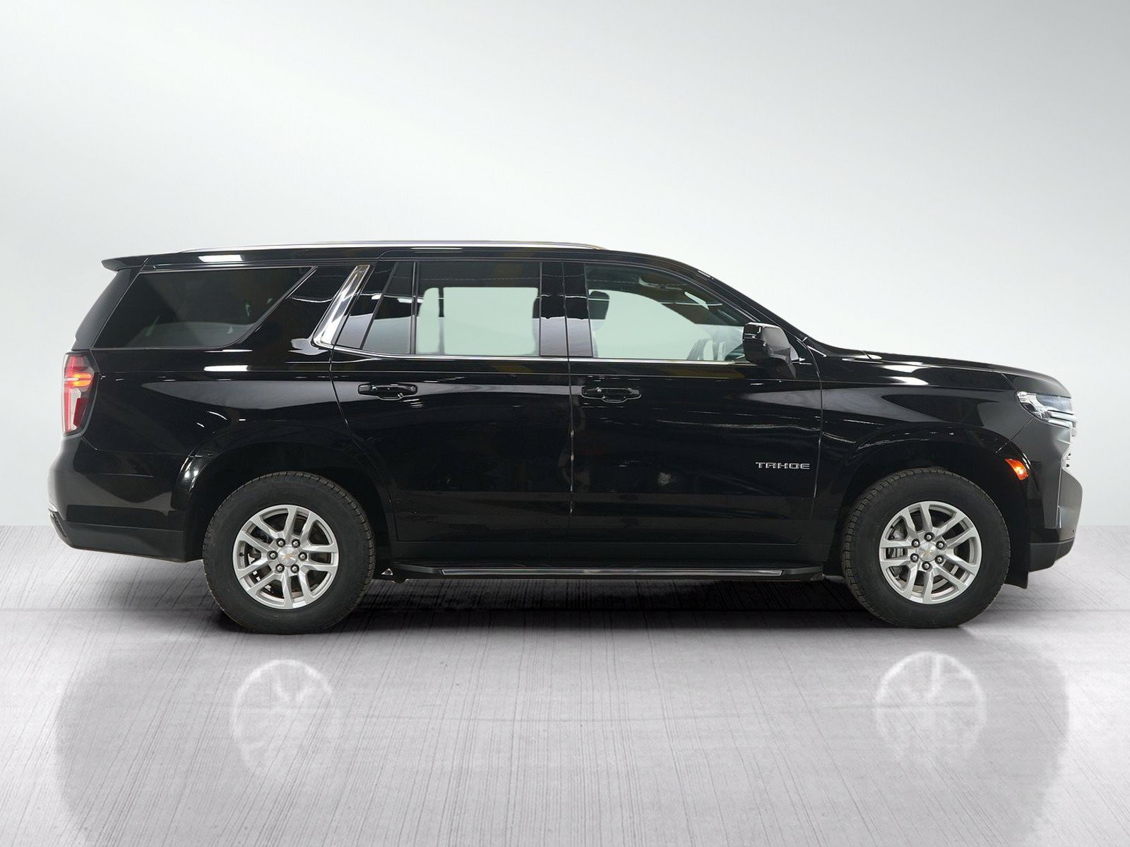 Used 2023 Chevrolet Tahoe LT AWD/4WD image 7