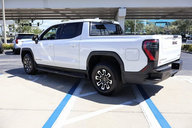 New 2026 GMC Sierra EV Elevation image 4