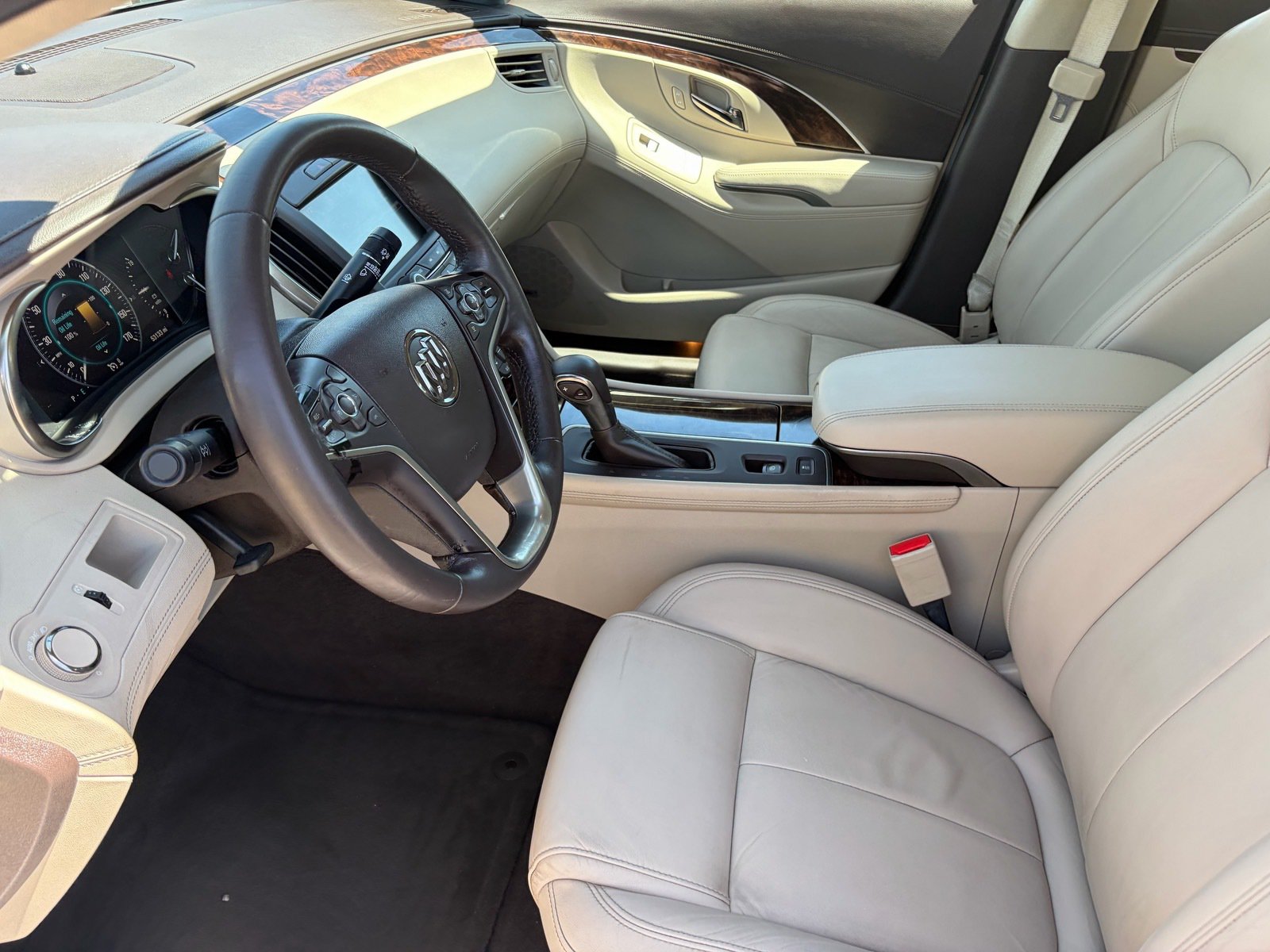 Used 2015 Buick LaCrosse Leather FWD image 12
