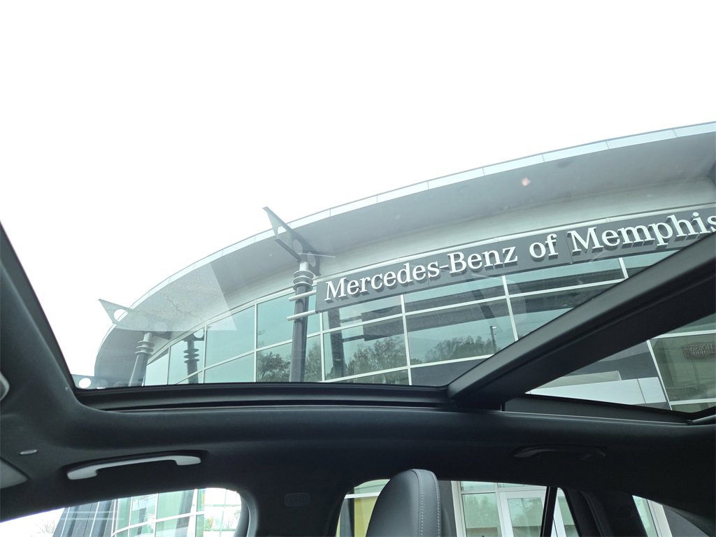 Certified 2024 Mercedes-Benz GLC 300 image 28