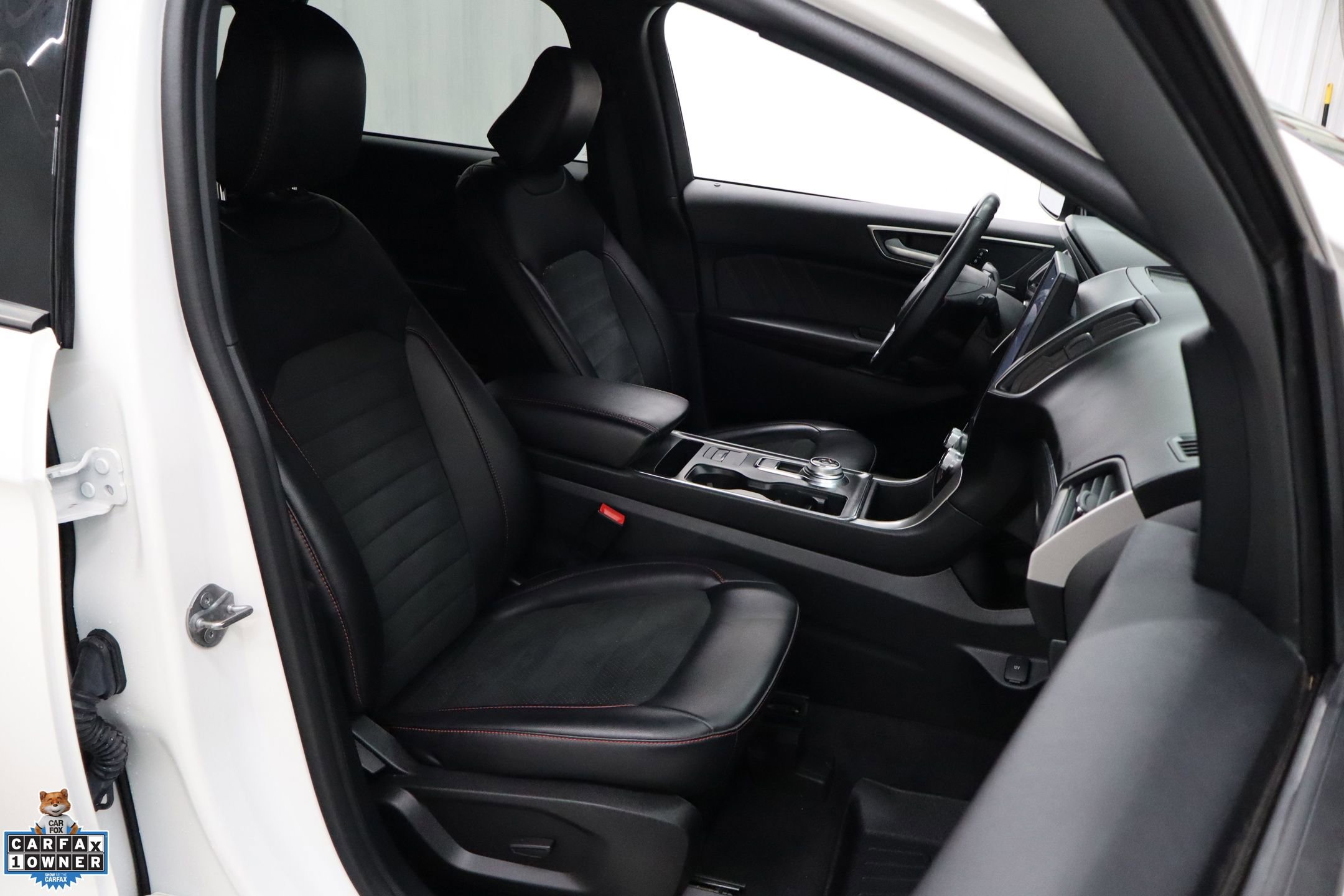 Used 2024 Ford Edge ST-Line image 29